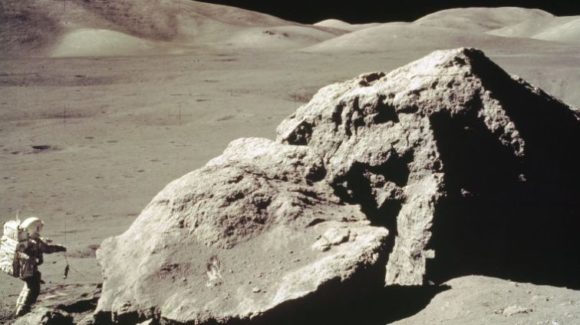 Zeiss - Nasa - Mondgestein - Apollo 17 - Felsformation