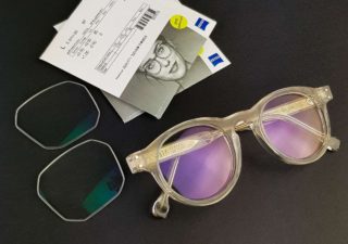 Vinylize - Brillen - Spenden von Tipton und Zeiss