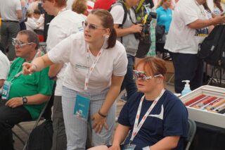 Essilor: Opening-Eyes-Programm bei den Special Olympics