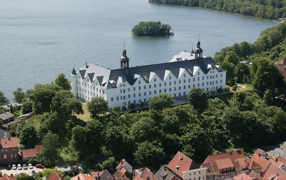 Fielmann Akademie Schloss Plön in den 2000ern