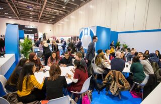 100% Optical 2022 Bildung Programm