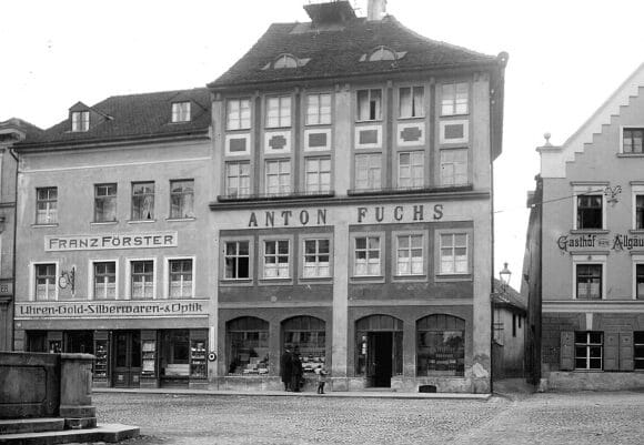 Förster Optik Weilheim: Fassade Marienplatz 13 und 15 von 1917
