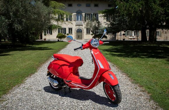 Area98 Gewinnspiel Augenoptiker DACH Vespa