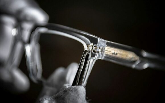 Kador Eyewear Handwerk