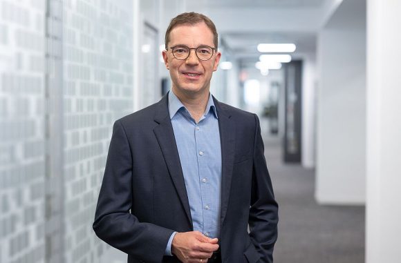 Carl Zeiss AG Dr. Jochen Peter