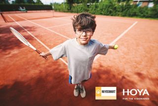 Hoya Myosmart Herbst-Kampagne Pressemotiv Junge