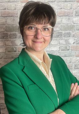 RecyclOptics Brille Carole Riehl