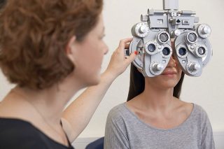 ZVA Augenoptik Brillen Refraktion c ZVA Peter Boettcher