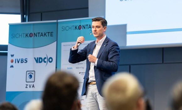 Dr. Oliver Kolbe Tag der Optometrie Augenoptik Wiederherstellung Sehfähigkeit c ZVA Peter Magner