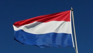 Niederlande Flagge c Pixabay Peter Smits