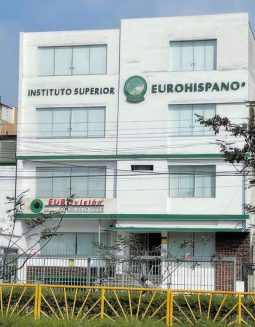 Instituto Eurohispano Americano de Optometría EDA Augenoptikgeschaeft und Werkstatt