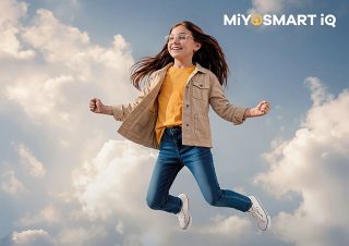 Hoya Vision MiYOSMART iQ Pressebild Girl