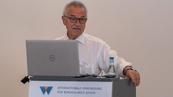 Grund- und Hauptschullehrer Jan Dominiczak